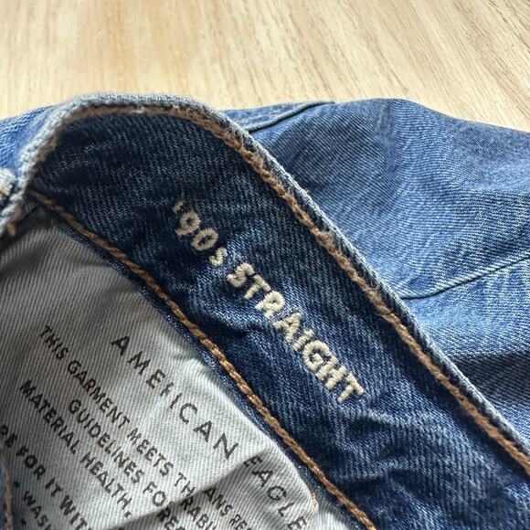 American Eagle 90s Straight Mid Rise Blue Denim Everyday Casual Jeans 2 SHORT - Picture 10 of 15